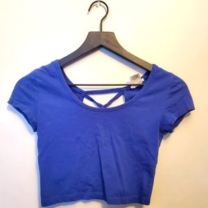 Crop top